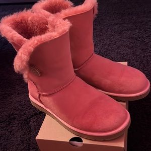 Peachy Pink Uggs